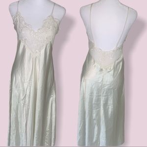 VS Gold Label White Satin Gown Sz S Vintage